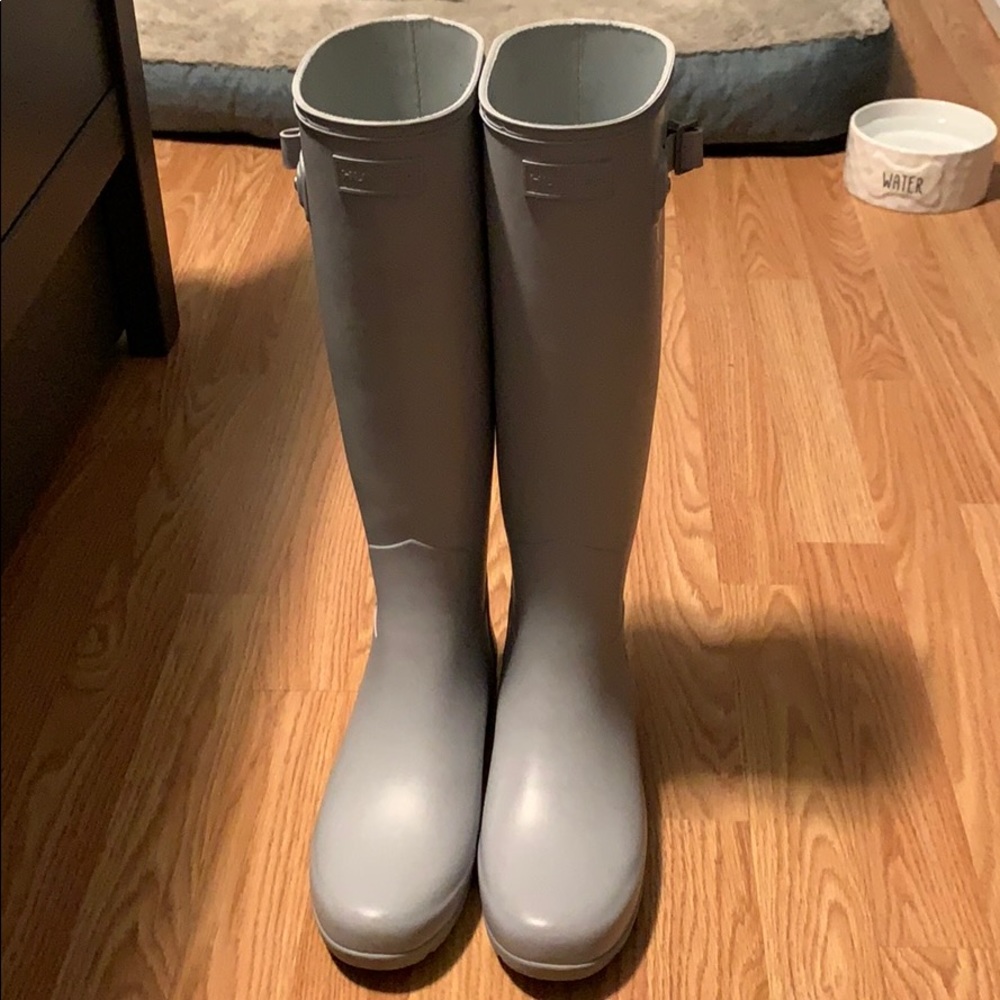 Women's Refined Slim Fit Tall Rain Boots